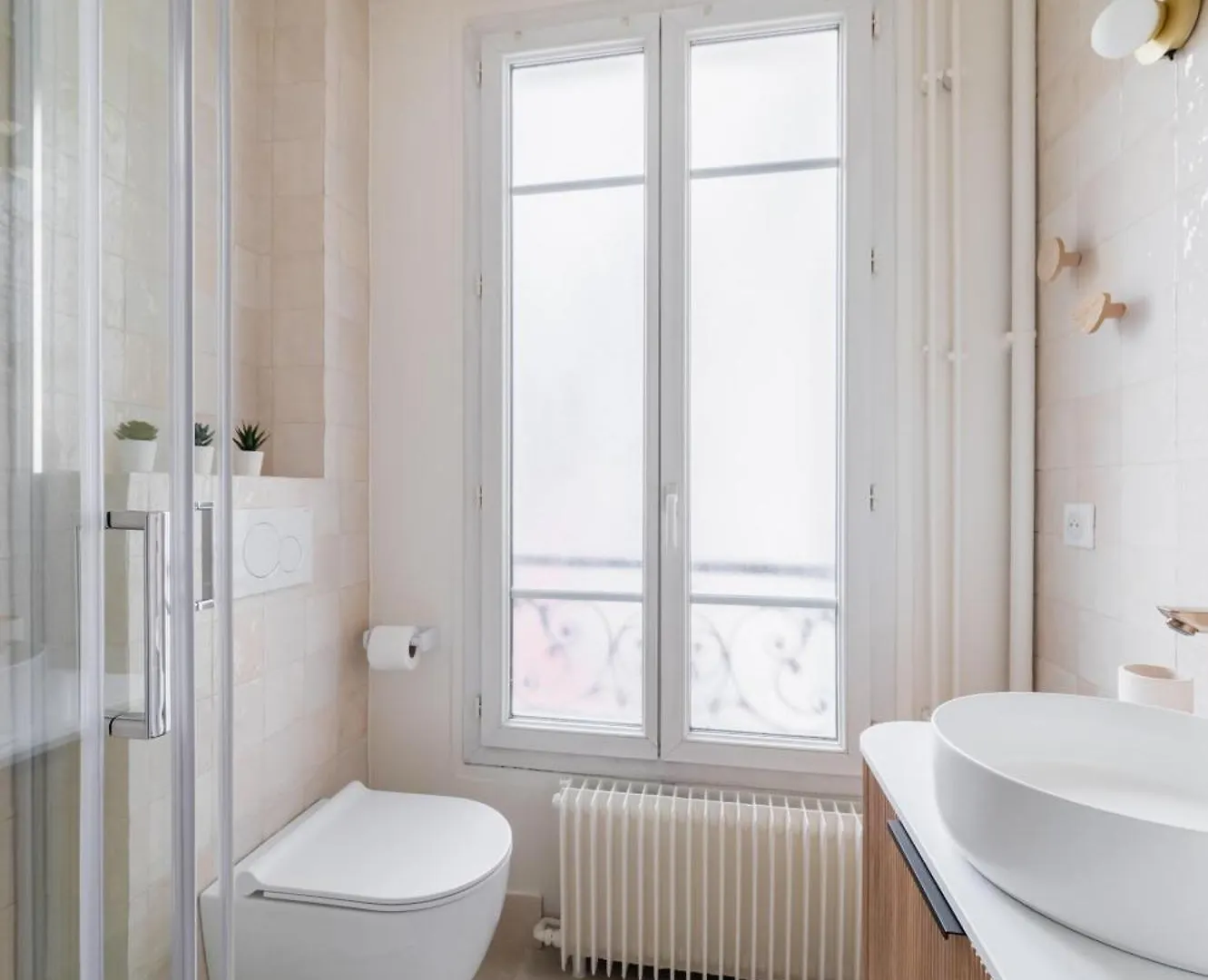 Brand New Luxury Flat In Parc Monceau - Batignolles Apartment Paris France